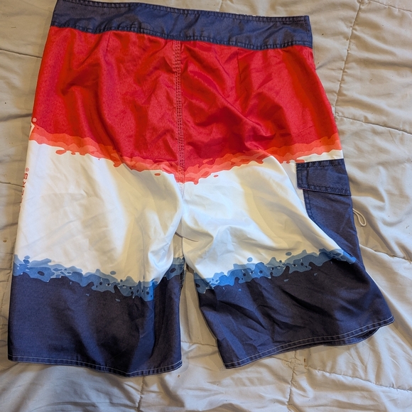 Budweiser Red and Blue Board Shorts SZ 34 - Picture 4 of 7